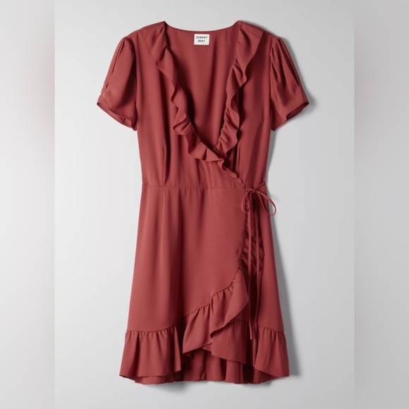 Aritzia Sunday best ruffle wrap dress - Picture 4 of 5